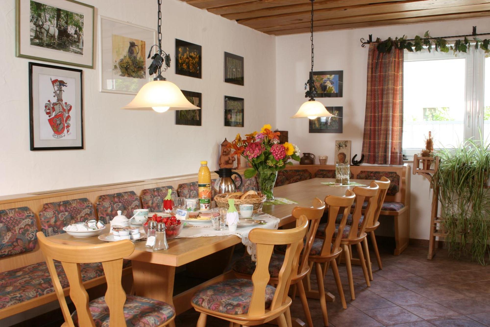 Weingut Herbert Kram Nordheim am Main Bagian luar foto