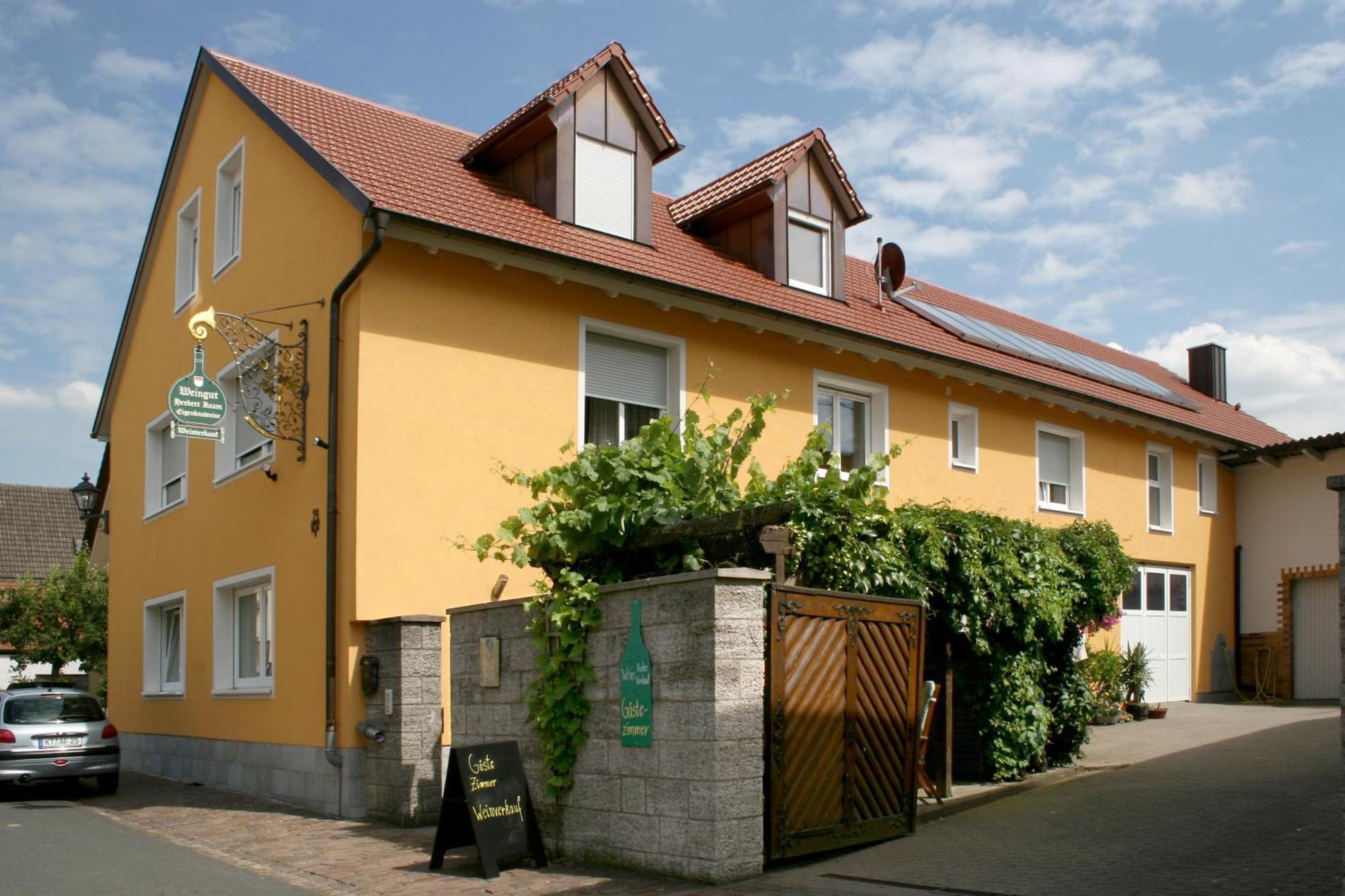 Weingut Herbert Kram Nordheim am Main Bagian luar foto